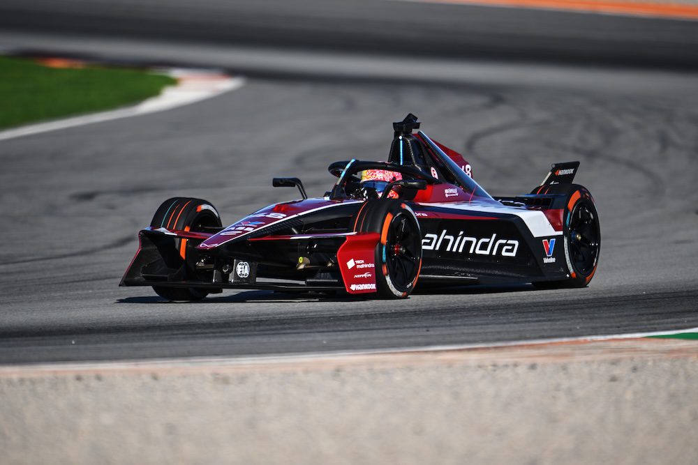 Fórmula E: Mortara domina corrida simulada em Valência; Drugovich termina no top 10