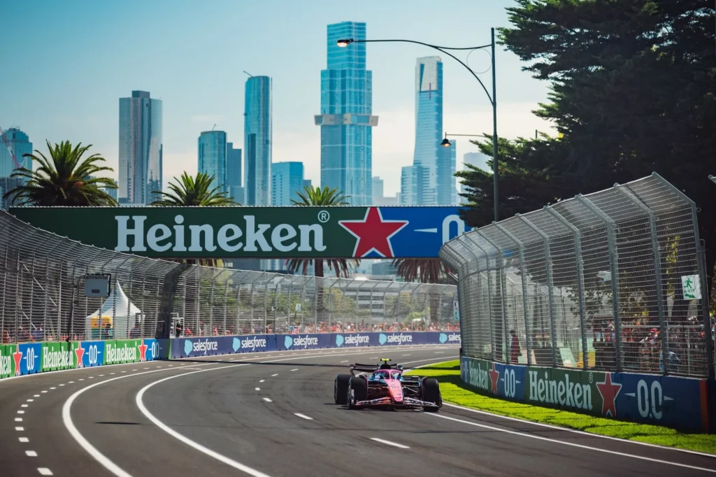 F1: FIA flexibiliza toque de recolher no GP da Austrália em meio à crise no Oriente Médio