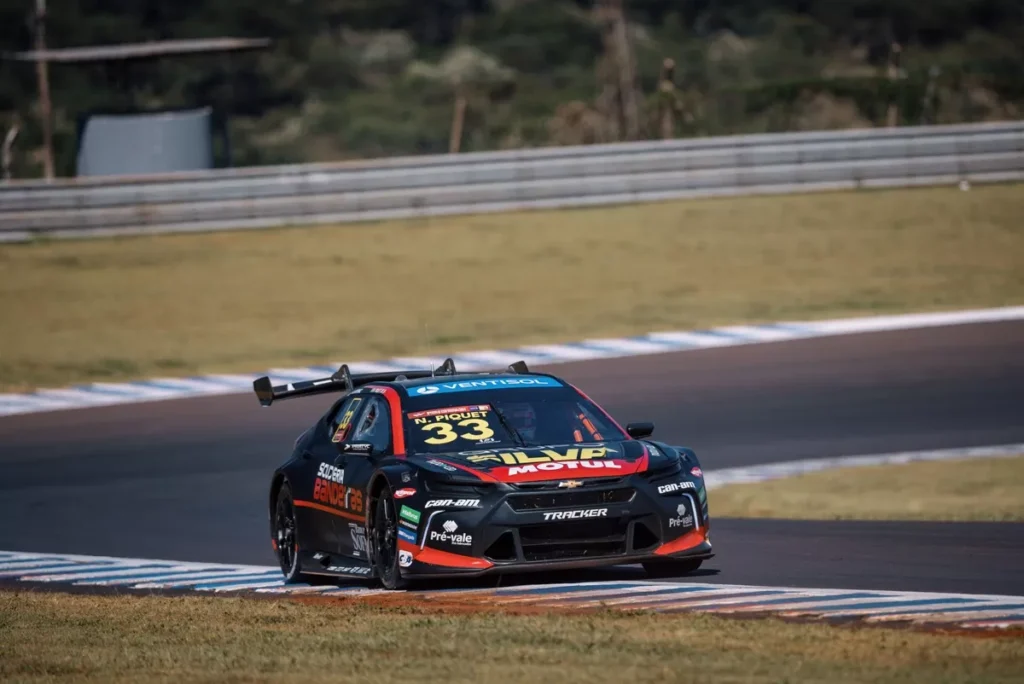 Stock Car: Piquet e Barrichello são desclassificados da corrida de Interlagos