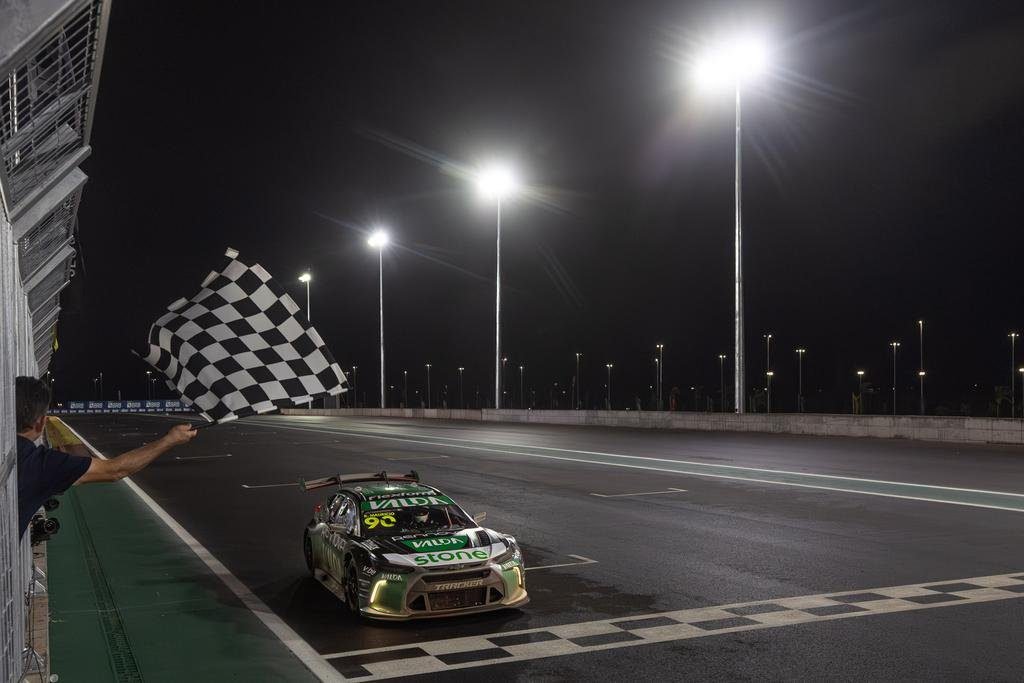Stock Car: Veja os horários e onde assistir à etapa noturna de Cuiabá