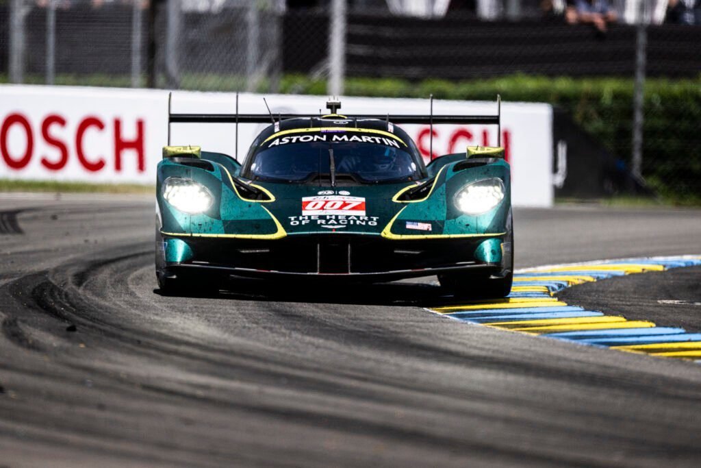 WEC: Aston Martin lidera TL1 em Interlagos; Derani é nono