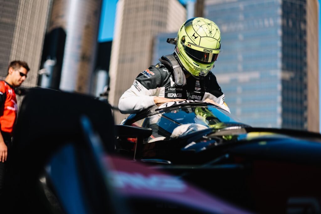Indy: Schumacher faz 1º top-10 e mira permanência em 2027