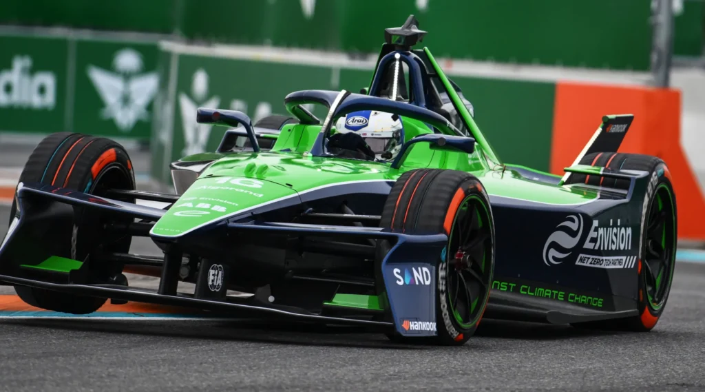 Fórmula E: Envision testa Gen4 sem pilotos titulares