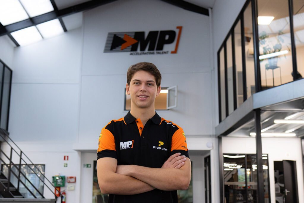 F2: Van Hoepen troca Trident pela MP Motorsport em 2027