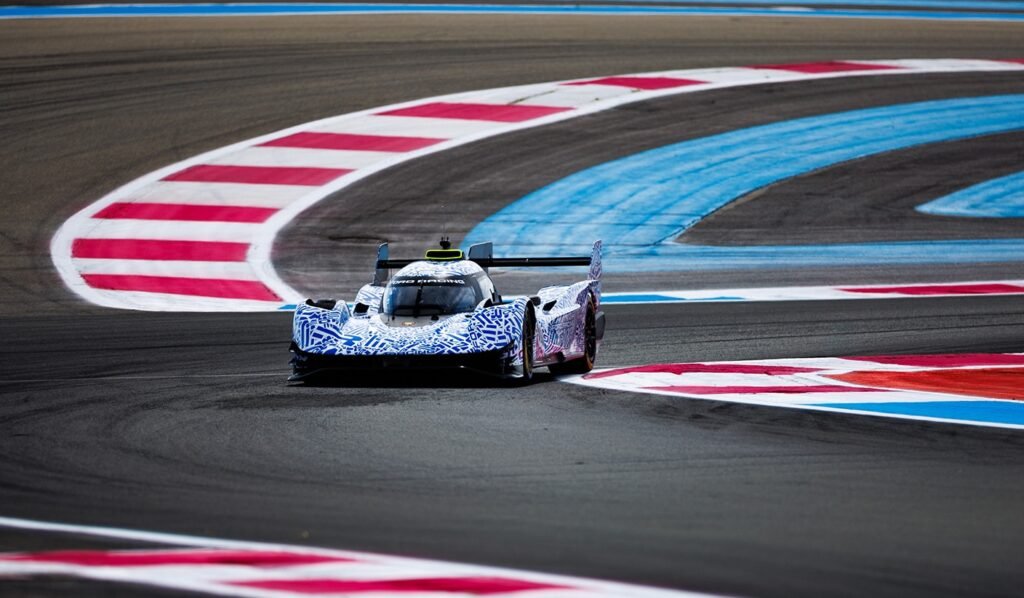 WEC: Ford avança com hipercarro em teste em Silverstone